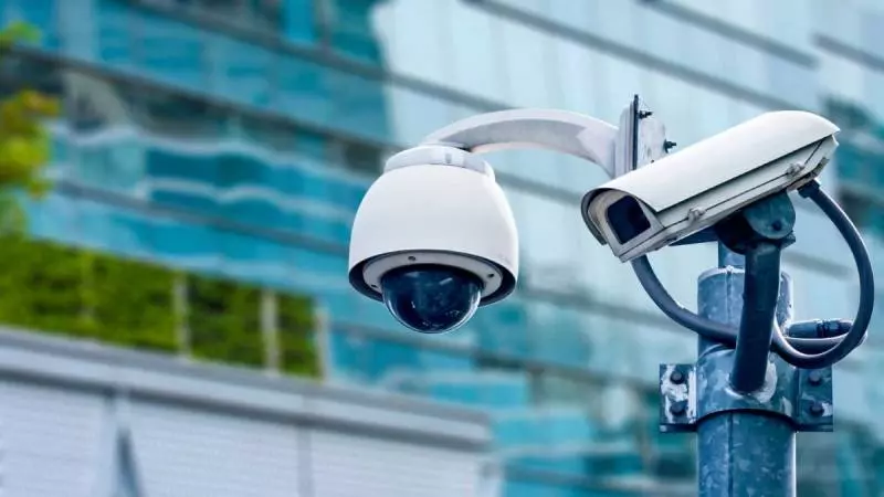 خدمات نصاب دوربین مدار بسته خدمات نصاب دوربین مدار بسته
